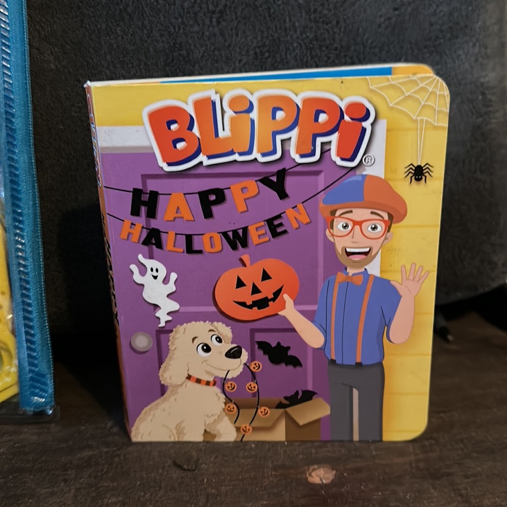 Kid’s items - Picture 2 of 4